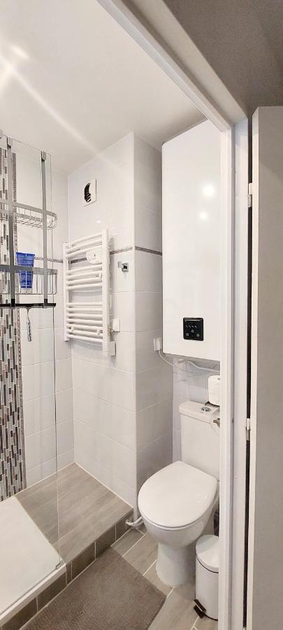 Cosy Appartement Dans Une Villa Avec Piscine, Proche Du Centre Et De La Mer Cabourg Esterno foto